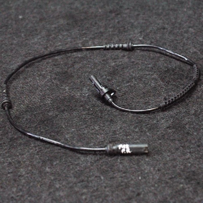 Senzor ABS st&acirc;nga față BMW 6 Cabrio F12 2012 OEM: 6853859,0265009227 2374413