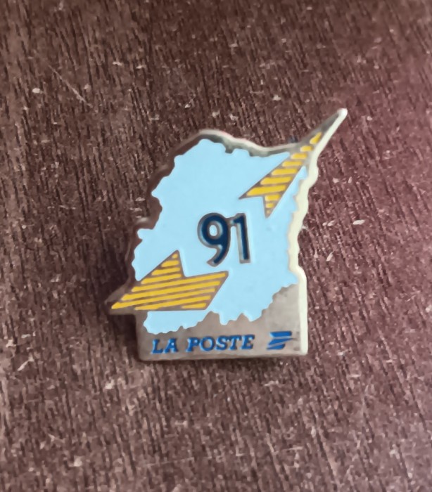 QW9 N7 28 - Insigna - tematica posta - Serviciul postal francez