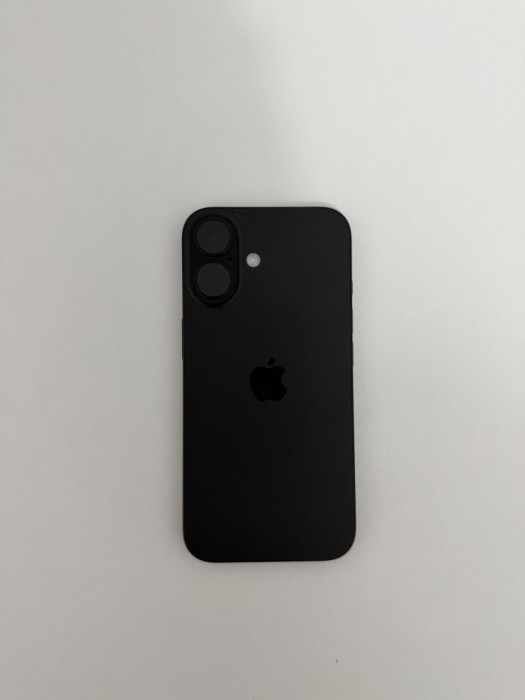 iPhone 16