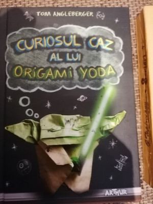 Tom Angleberger - Curiosul caz al lui Origami Yoda foto