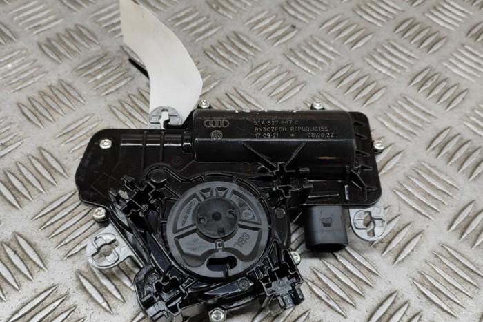 Motor soft close haion SKODA SKODA ENYAQ iV SUV 5AC, 5AZ 2022 OEM: 5TA827887C | 26723643