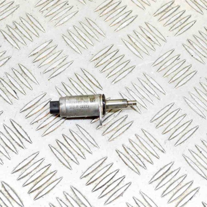 Supapa solenoid AUDI A3 Limousine 8VS, 8VM 2015 OEM: 06E103697M 12447446