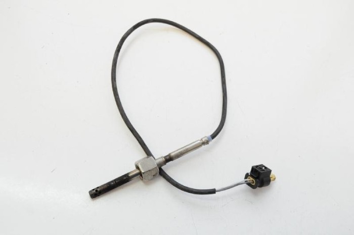 Senzor de temperatură MERCEDES-BENZ E W212 2015 OEM: A0009053905 2207680