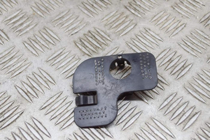 Suport senzor de parcare TESLA MODEL Y 2021 OEM: 1493756-00-A 14828872