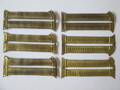 Lot 10 petlite metalice pentru guler Regiment.30 Garda anii 90,bonus 2 jumatati foto