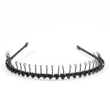 Bentita neagra cu margele si detalii impletite