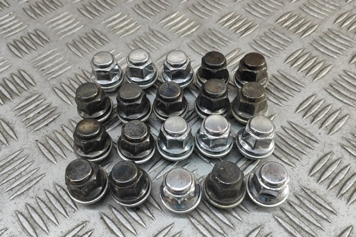 Set prezoane roata TOYOTA C-HR _X2_, _H2_ 2023 OEM: 90942-01033 30906699