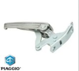 Cumpara ieftin Suport original picior stanga pasager (scarita) Vespa Granturismo (GT) - GTS - GTS Super - GTS Touring - GTS Sei Giorni 125-300cc