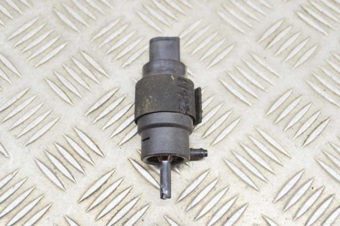 Motor rezervor lichid de parbriz AUDI A5 F53 2017 OEM: 8K5955647 | 17823289