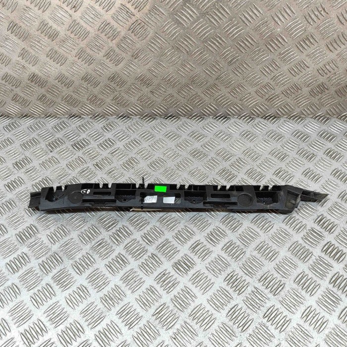 Suport bara de protecție dreapta spate SKODA SUPERB III 3V3 2018 OEM: 3V5807394 26303369