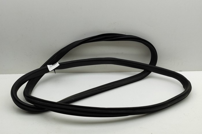 Garnitura ușă dreapta față TESLA MODEL X 2020 OEM: 1521799-00-A | 31670006
