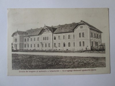 Sfantu Gheorghe-Scoala de infanterie,carte postala circulata anii 20 foto