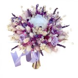 Buchet mediu personalizabil cu trandafiri criogenati si flori naturale uscate alb- mov, Eventissimi&reg;
