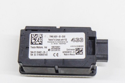 Modul de control presiune anvelope TESLA MODEL S 2018 OEM: 7812D-RXIDP434,A2C93336701,1034601-00-C 11494734 foto