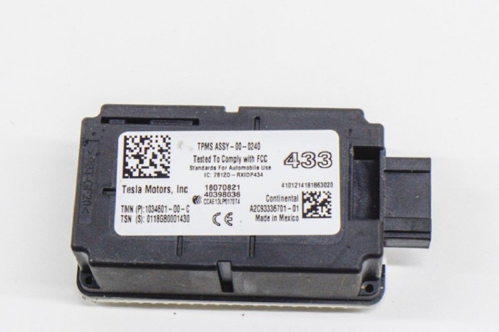 Modul de control presiune anvelope TESLA MODEL S 2018 OEM: 7812D-RXIDP434,A2C93336701,1034601-00-C 11494734