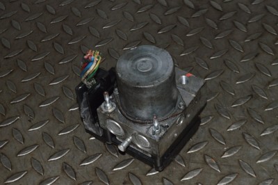 Pompa ABS TOYOTA COROLLA Verso ZER_, ZZE12_, R1_ 2008 OEM: MPV | 12227998 foto