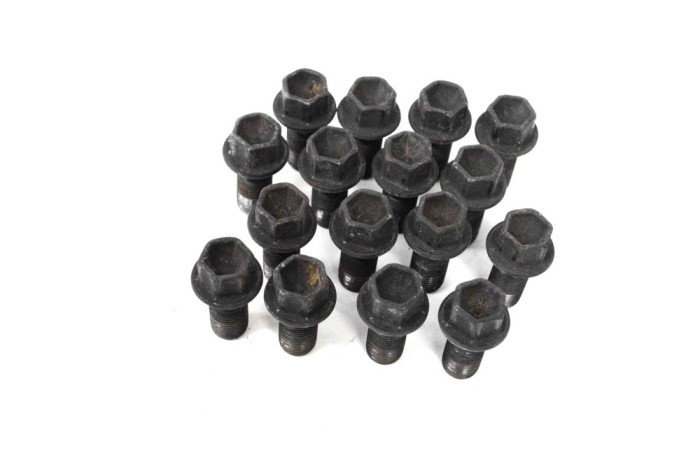 Set prezoane roata INFINITI Q30 2016 16026028