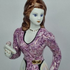 Doamna eleganta - bibelou portelan romanesc vechi, vintage