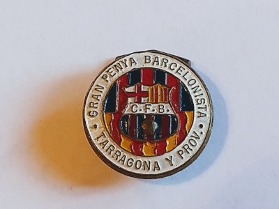 Insigna (veche cu talpa) fotbal - Gran Penya Barcelonista Tarragona y Provincia foto