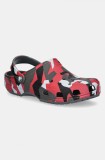 Crocs papuci Geo Camo Clog barbati, culoarea rosu, 211009-0IE