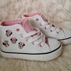 Ghete fata converse Primark Minnie Mouse alb/roz noi masura 24