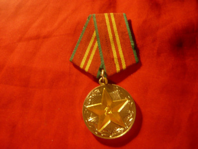 Medalie URSS - decernata pt 15 Ani in Fortele Armate foto