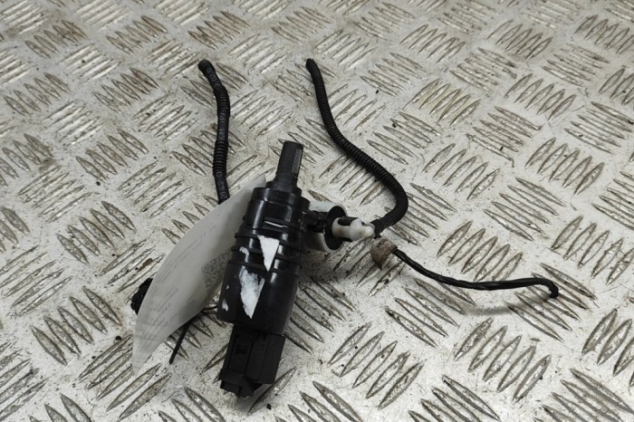 Motor rezervor lichid de parbriz BMW X3 G01, F97 2019 OEM: 7388349 31444211