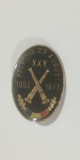 QW9 N2 40 - insigna - militar - artilerie - promotia 1952 - 1977, Romania de la 1950