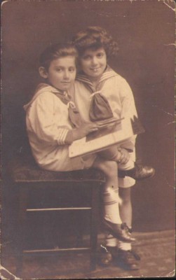 HST P211 Poza copii frații evrei Grunberger Arad studio Nagy Geza foto