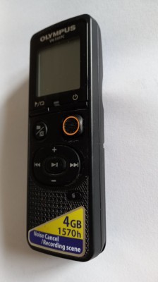 REPORTOFON DIGITAL OLYMPUS 4GB memorie foto