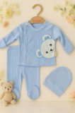 Cumpara ieftin Costumas bebe albastru din bumbac fin cu ursulet &ndash; 3 piese, confort si stil