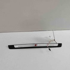 Ornament prag dreapta față AUDI A5 Sportback F5A 2017 OEM: 8W0947418A