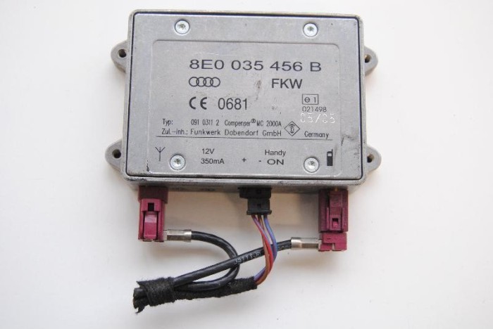 Amplificator de antena AUDI A6 4F2, C6 2006 OEM: 8E0035456B 1758493