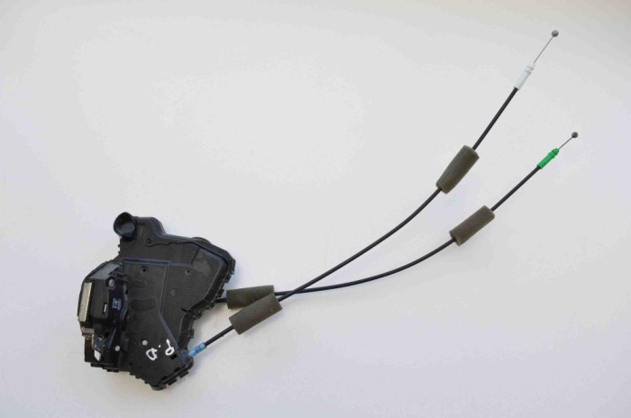 &Icirc;ncuietoare ușă dreapta față LEXUS RX _L1_ 2010 1879367