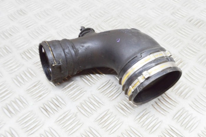 Tub de admisie aer MASERATI GHIBLI M157 2015 OEM: 670003845,70568413 20511320