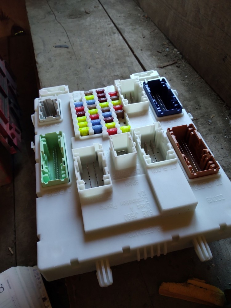 BCm ( body control module ) ford focus mk3, 20142018 cu cod GV6T