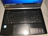 Acer Swift5, I5 7th gen, 8Gb Ram, 240Gb Hdd, FHD IPS, ultraslim.