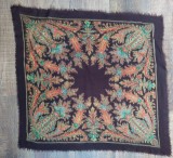 Batic, naframa de par, veche traditionala, fundal maro, 60x65cm, de fibre naturale/lana