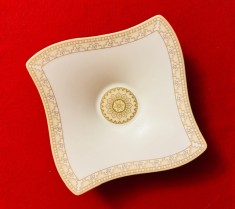 FARFURIOARA DIN PORTELAN VILLEROY &amp; BOCH- BONE CHINA- COLECTIA SAMARAH L13,5CM