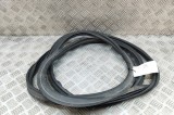 Garnitura de cauciuc haion AUDI Q5 FY 2019 OEM: 80A827705A 22788400