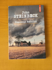John Steinbeck - Pășunile Raiului foto