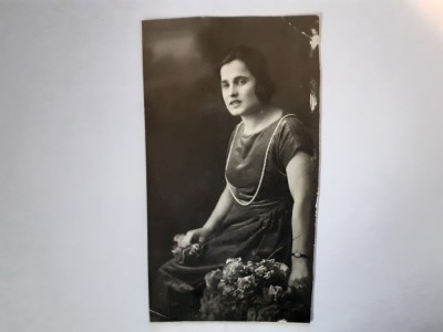Fotografie tip CP cu doamnă din Piatra Neamț foto