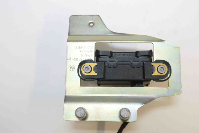 Senzor de accelerație BMW 3 E90 2007 OEM: 6762769 | 2662097