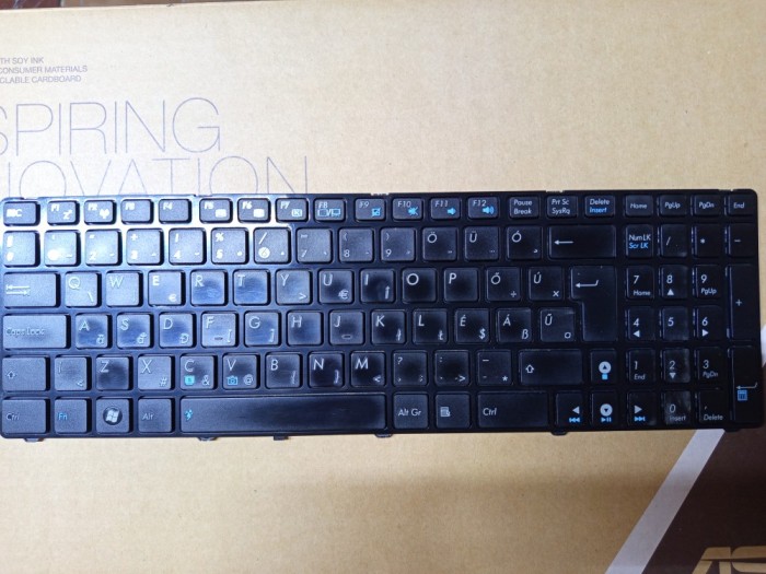 Tastatura laptop Asus A52 F50 X53E A53S K53 K53S K54 G73S X73E K52F K52J K52J K52JK K52N K53E K55D K55DE K55DR K55N K72F V111462AK1