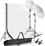 Cumpara ieftin Kit studio foto,lumini,2 umbrele,suport fundal 2x2m,2 becuri foto + 2 panze fundal alb,negru