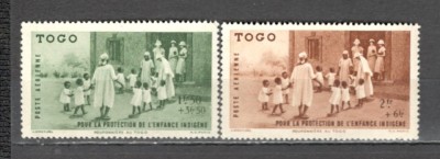Togo.1942 Posta aeriana-Sprijin ptr. copii ST.254 foto