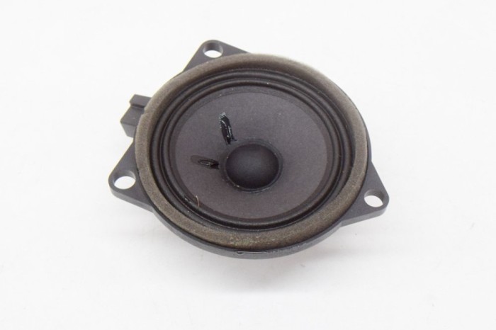 Difuzor ușă dreapta față VOLVO XC40 536 2020 OEM: 31438477,H032499A,AEF0K 12071030