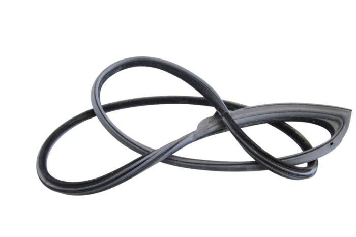 Garnitura ușă dreapta față BMW 4 Coupe F32, F82 2018 OEM: 7279741 23492799