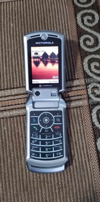Vand Motorola V3x in stare foarte buna !!!