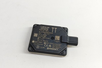 TOYOTA C-HR _X2_, _H2_ 2023 OEM: 882B1-F4010,4135A-SRR5B,A2C7864200 SKU: 30762739 foto